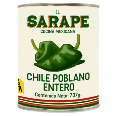 El chile poblano es conocido por ser uno de los chiles menos picantes y más carnosos, por lo que es perfecto para quienes quieren el sabor del chile sin un exceso de picor. Además, es un chile muy versátil: puedes usarlo al natural, relleno, al horno, en cazuela o como guarnición para carnes, arroces y otros platos mexicanos.